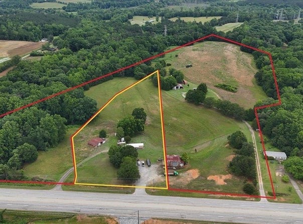2740 Moore Duncan Highway, Moore, SC 29369