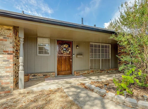 2111 Bellaire Drive, Moore, OK 73160