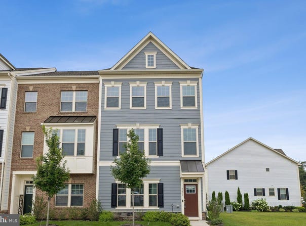 9475 PRINCE WILLIAM Street, MANASSAS, VA 20110