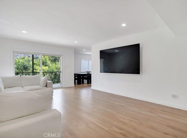 1015 N Michillinda, Pasadena, CA 91107