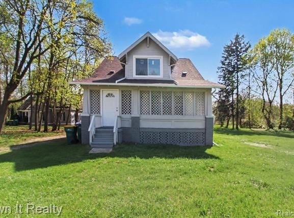 6023 Wayne Road, Romulus, MI 48174