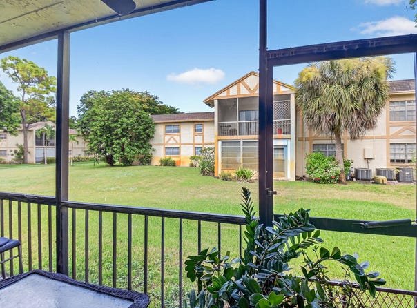 3001 Linton Boulevard, Delray Beach, FL 33445