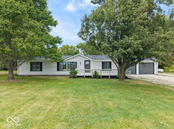 6402 S 1000 W, Pendleton, IN 46064