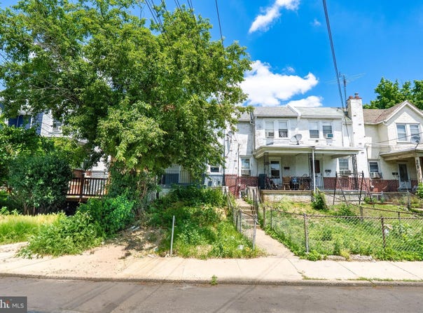 7023 CLOVER Lane, UPPER DARBY, PA 19082