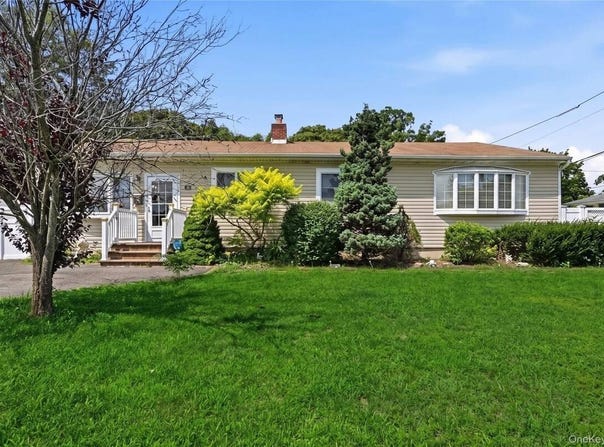74 Tree Road, Centereach, NY 11720