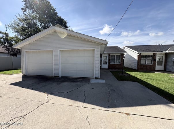 519 Central Avenue, Leipsic, OH 45856