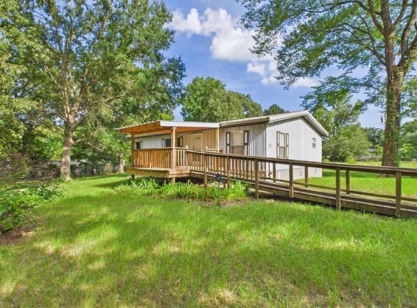 129 Kay Dr, Pollok, TX 75969
