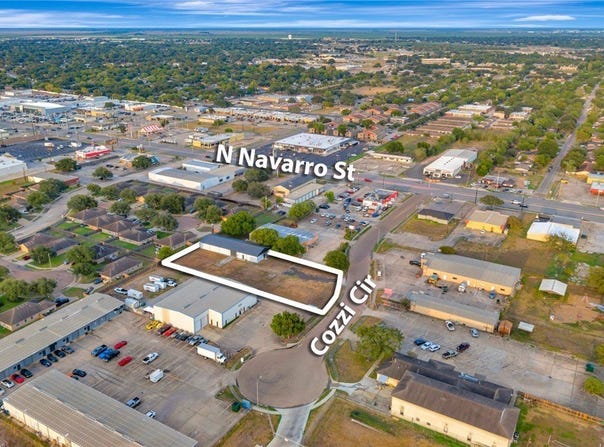 104 Cozzi Circle, Victoria, TX 77901