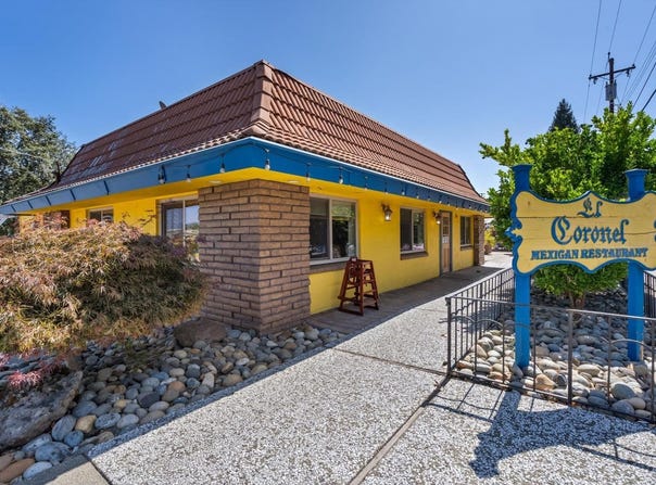 1015 Gravenstein Avenue, Sebastopol, CA 95472