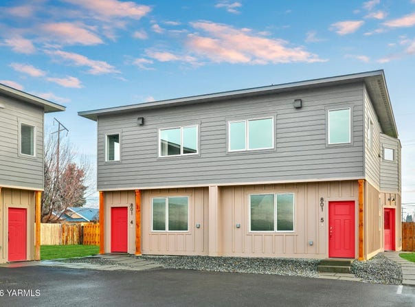 801 N 16th Ave, Yakima, WA 98902
