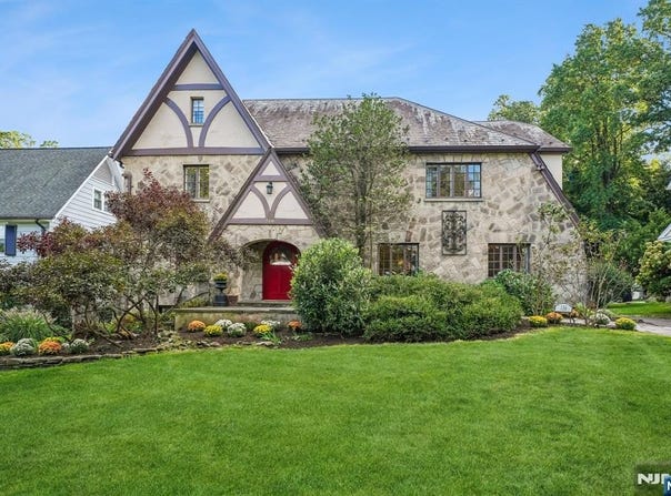 136 Summit Avenue, Montclair, NJ 07043