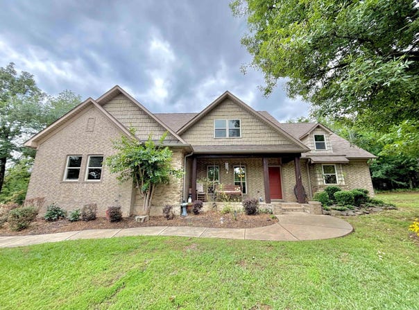 190 Blackjack Rd., Greenbrier, AR 72058