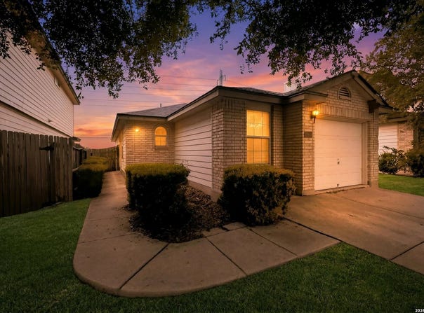 6918 SANDY POINT DR, San Antonio, TX 78244-1105