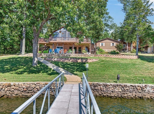 346 Vining Drive, Climax Springs, MO 65324