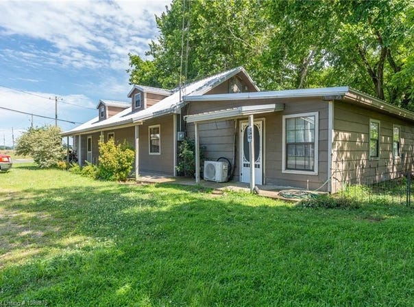 10 SW Highway 45, Bonanza, AR 72916