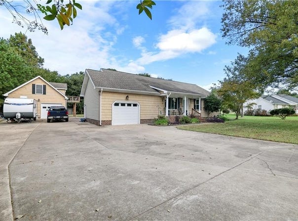 166 S DOZIER Road, Moyock, NC 27958