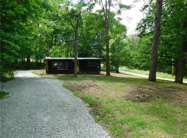 170 Maple Summit Road, Mill Run, PA 15464