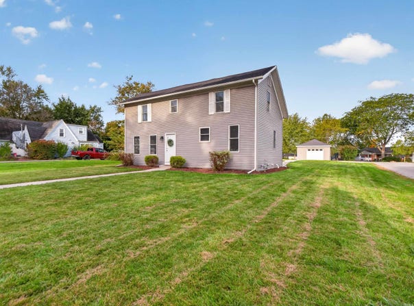 5604 South Bend Drive, Fort Wayne, IN 46804