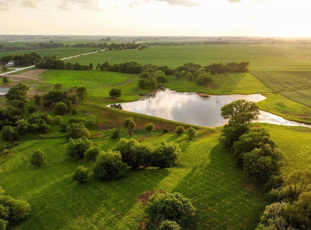 15215 Bear Creek Rd., Earlham, IA 50072