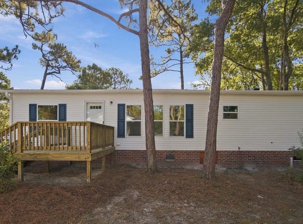 209 Sycamore Road, Southport, NC 28461