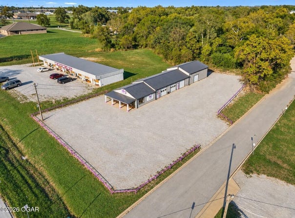 200 N Centennial Boulevard, Nevada, MO 64772