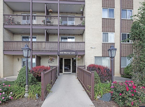 650 Murray Lane, Des Plaines, IL 60016
