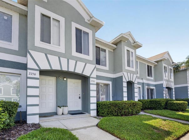 2258 FLUORSHIRE Drive, BRANDON, FL 33511