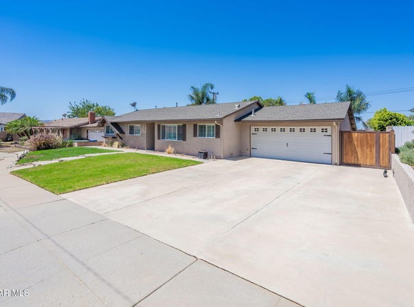 3217 Hamlin Avenue, Simi Valley, CA 93063