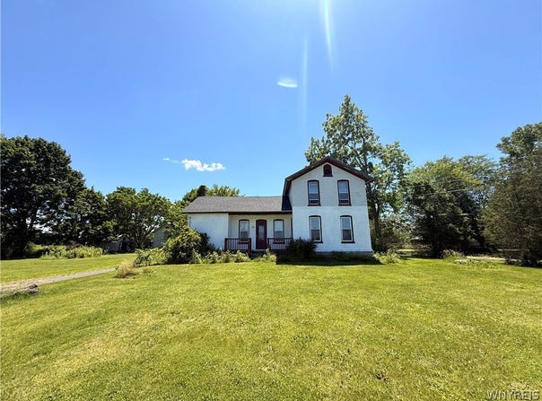 13123 Main Road, Akron, NY 14001