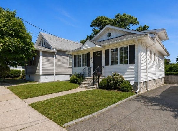 64 Conover Ave, Nutley Twp., NJ 07110-3702
