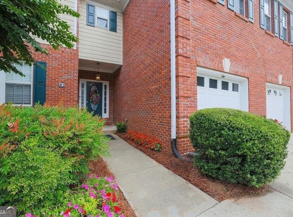 2075 Pine Tree Drive, Buford, GA 30518