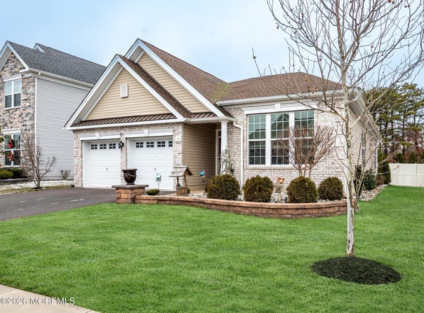 73 Ambermist Way, Forked River, NJ 08731