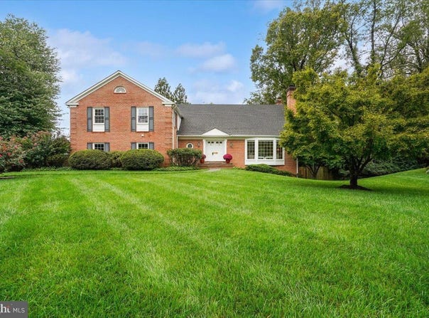 1162 OLD STAGE Court, MCLEAN, VA 22102