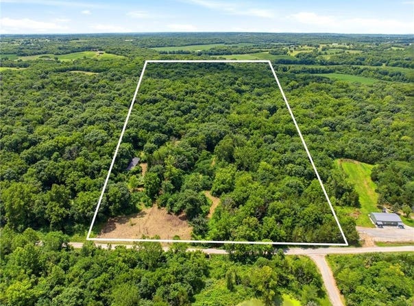 14710 County Rd 337, Savannah, MO 64485