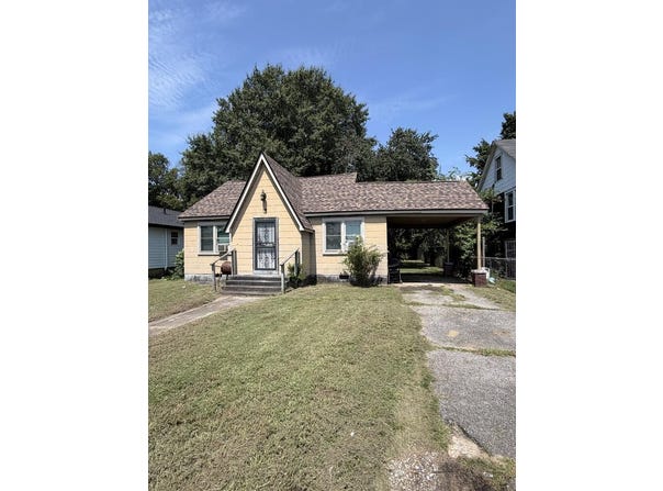 301 CHURCH ST, Hughes, AR 72348