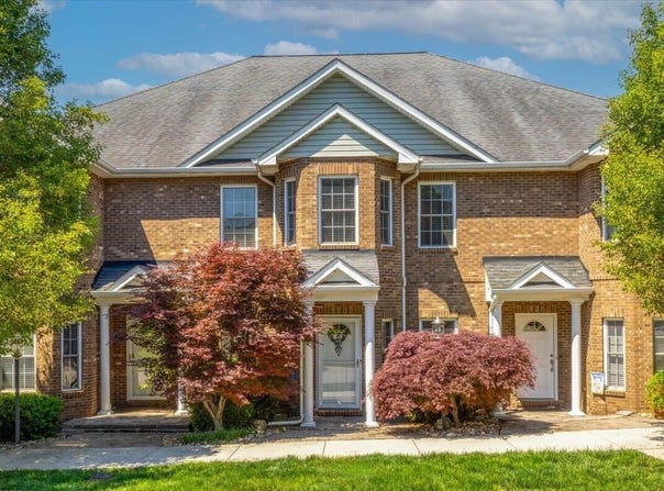 110 Phoenix Blvd NW, Christiansburg, VA 24073