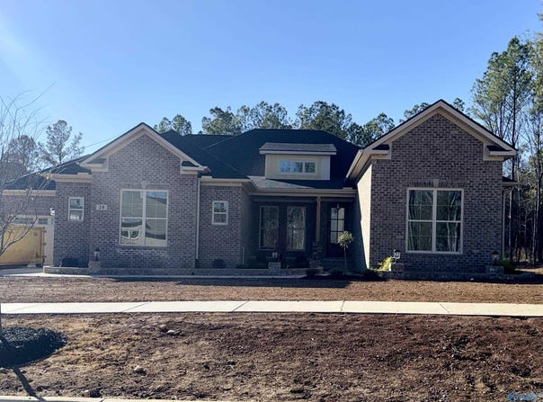 12 BLUFF CREEK, HUNTSVILLE, AL 35803