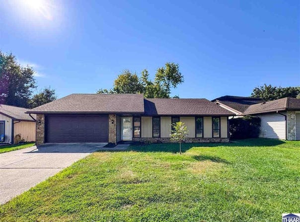 2359 E Clayton Drive, Terre Haute, IN 47802