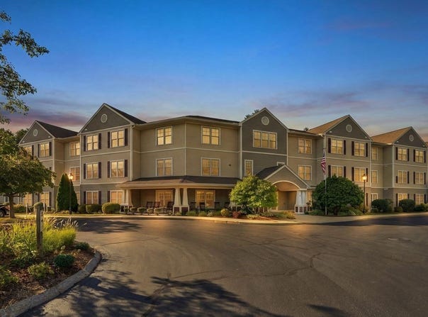 7 Crescent Way, Sturbridge, MA 01566