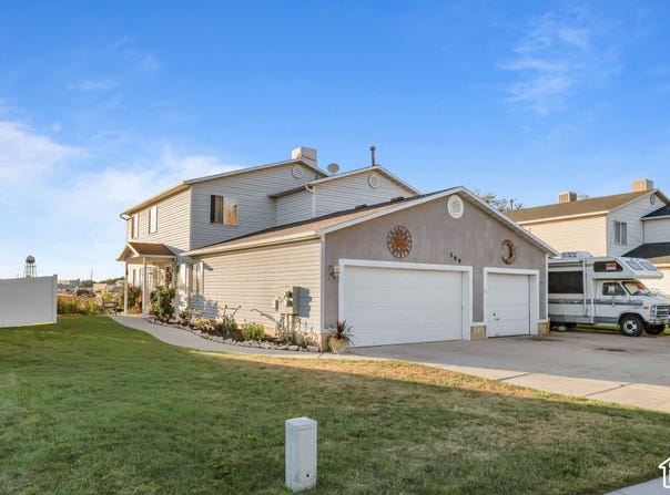 399 DOWNS Dr, Ogden, UT 84404