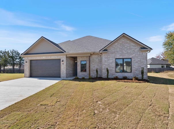 14 Firefly Catch Cove, Greenbrier, AR 72058