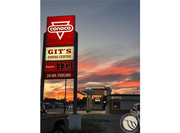 740 E Pike Avenue, Columbus, MT 59019
