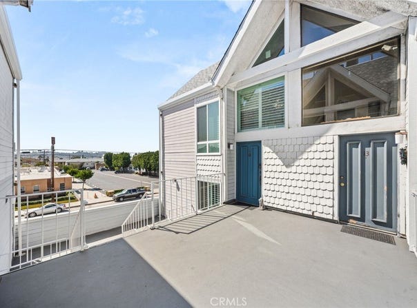 1121 E Wilson, Glendale, CA 91206