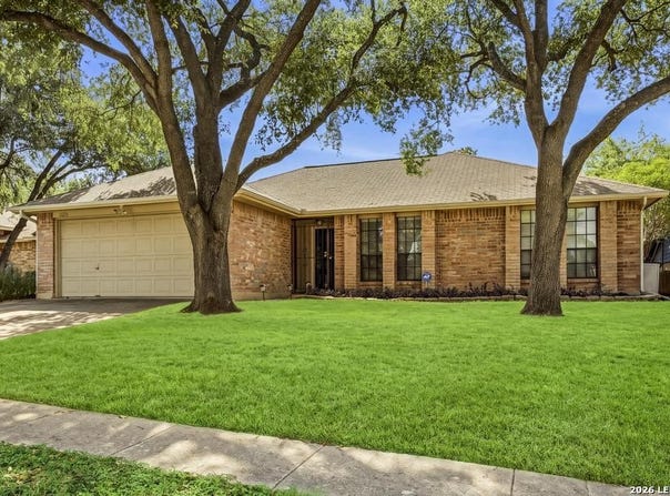 7808 Forest Path, Live Oak, TX 78233