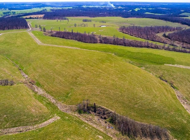 Plateau Drive, Marshfield, MO 65706