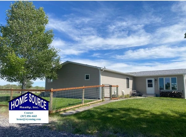 33 Double Tree Rd, Riverton, WY 82501
