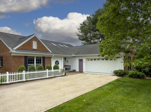1274 Maury River Rd, Lexington, VA 24450