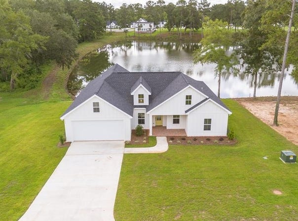 134 Bloomfield Dr, Thomasville, GA 31792
