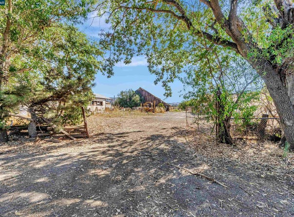 21200 Silva Road, Sonoma, CA 95476