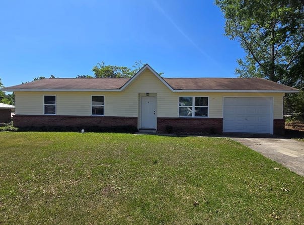 52 Caprice Ct., Dothan, AL 36303